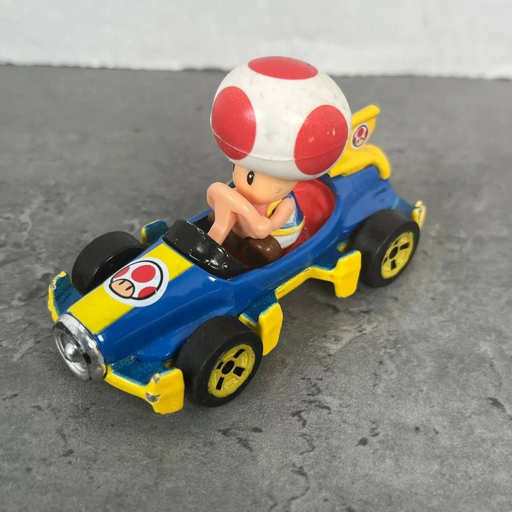Nintendo‎ Mario Kart Toad Hot Wheels Diecast Kart Loose